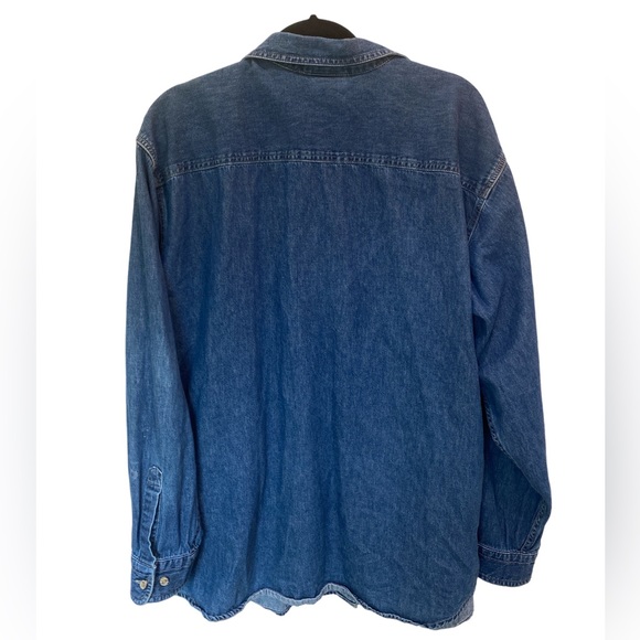 2000’s The Disney Store Winnie The Pooh Denim Button Down Shirt in Size Large - Picture 6 of 6